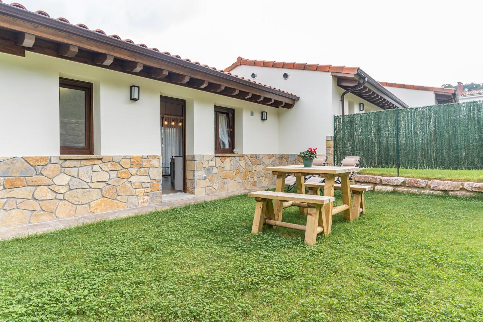 Apartamentos Cuetumerin Cangas de Onis Exterior photo