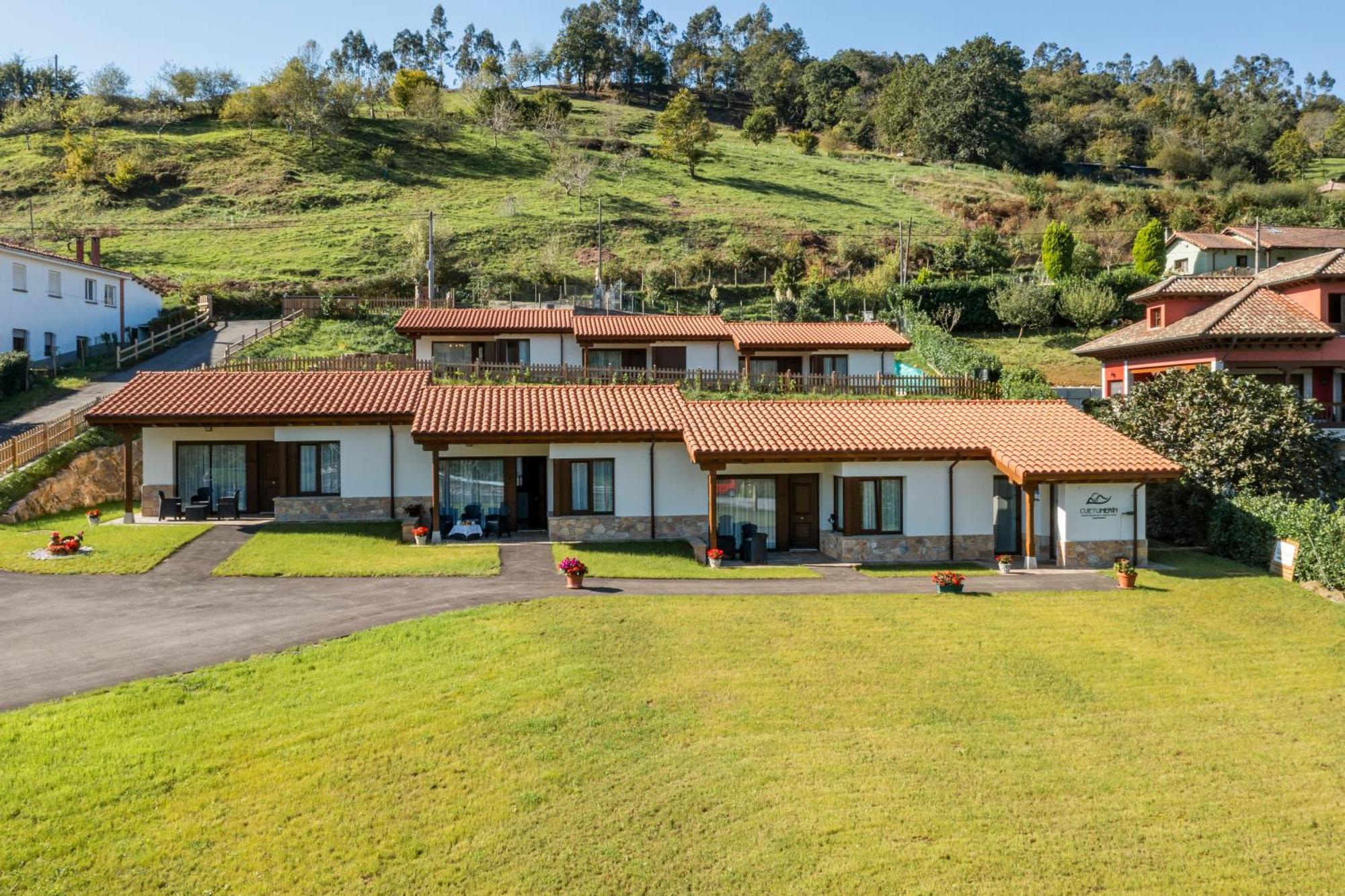 Apartamentos Cuetumerin Cangas de Onis Exterior photo